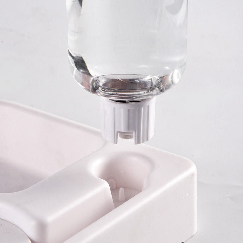 Corner Canine Feeder